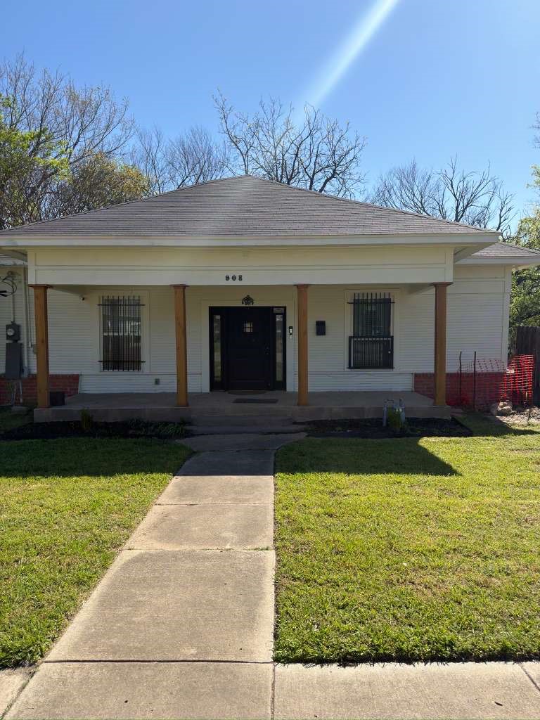 908 N Virginia Street Terrell TX 75160