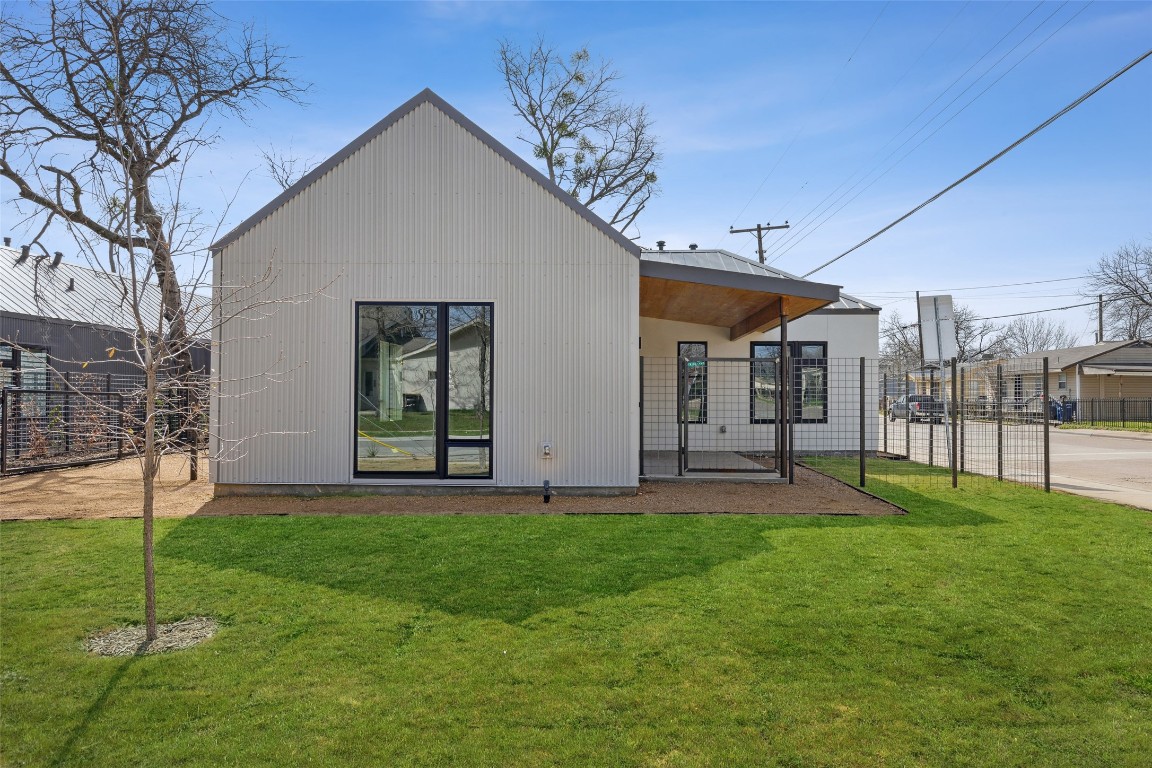 1020 Mcbroom Street Dallas TX 75212