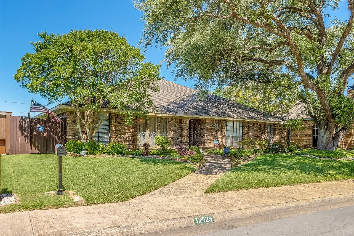 12529 Wharton Drive Dallas TX 75243