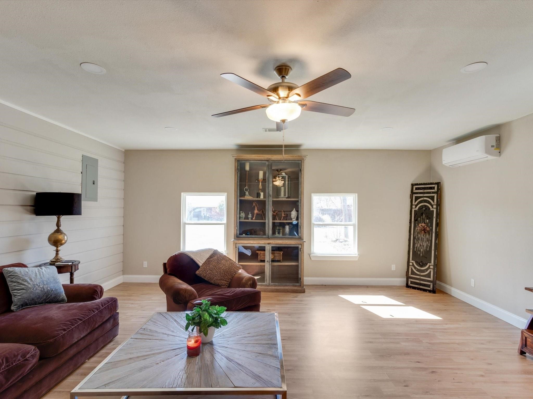 801 Pecan Street Sanger TX 76266