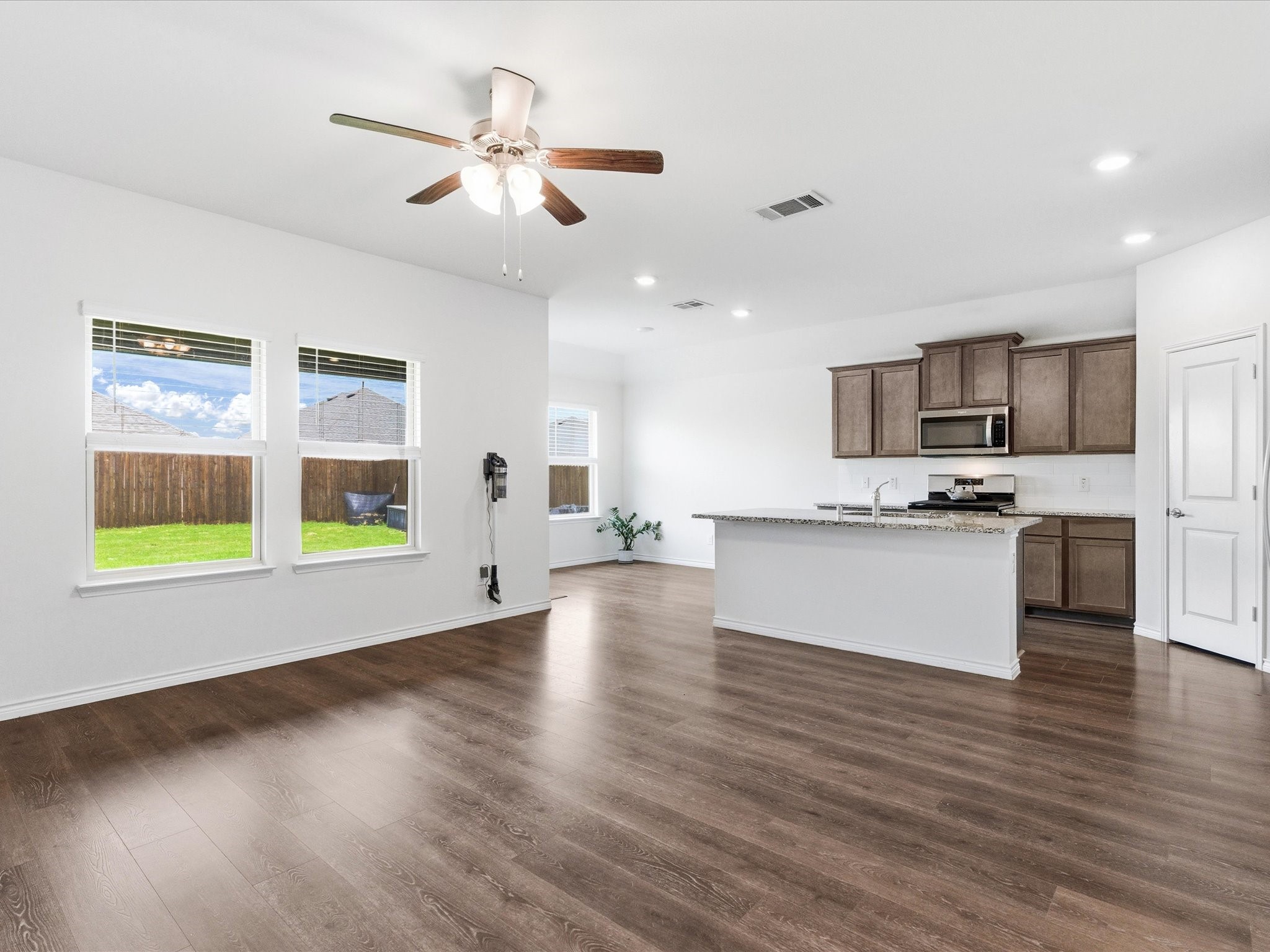 618 Cool Canyon Trail Princeton TX 75407