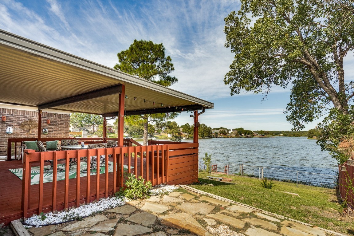 1311 Lakeshore Drive Irving TX 75060