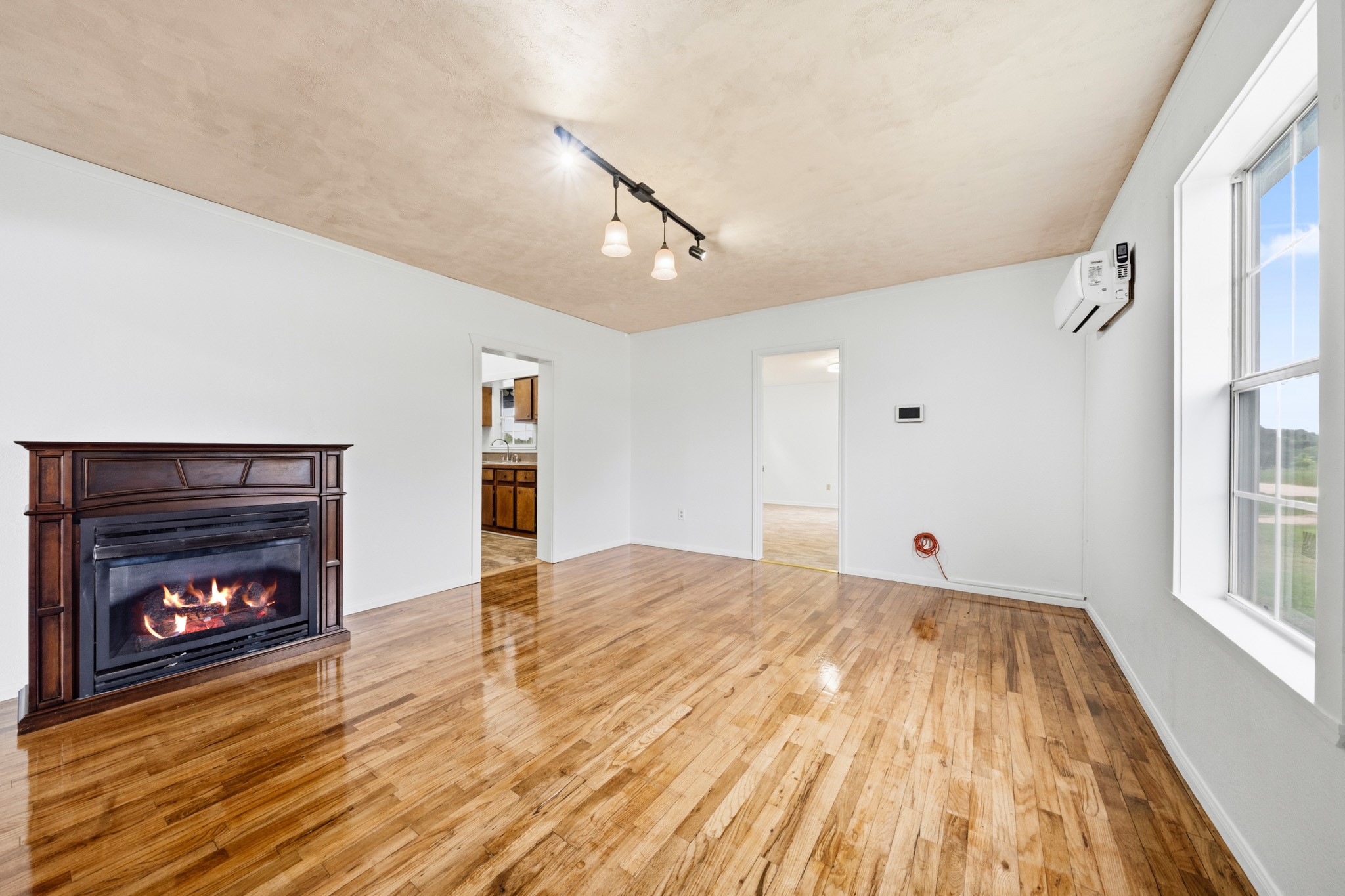 119 Avenue A Walnut Springs TX 76690