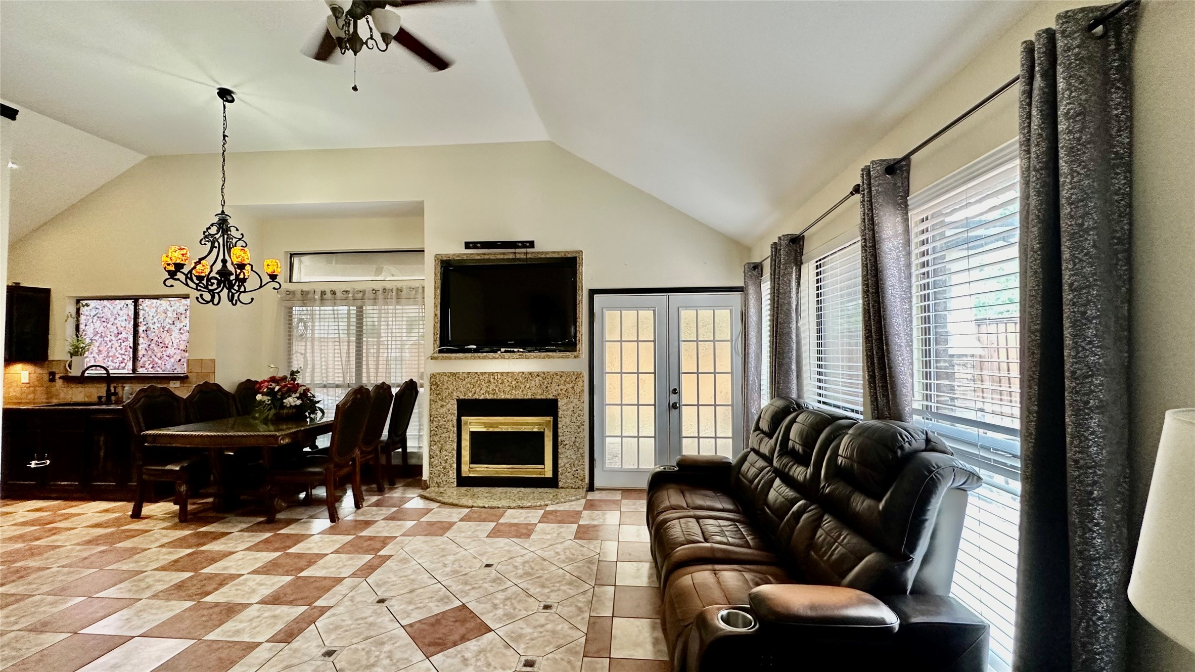 924 S Old Orchard Lane Lewisville TX 75067