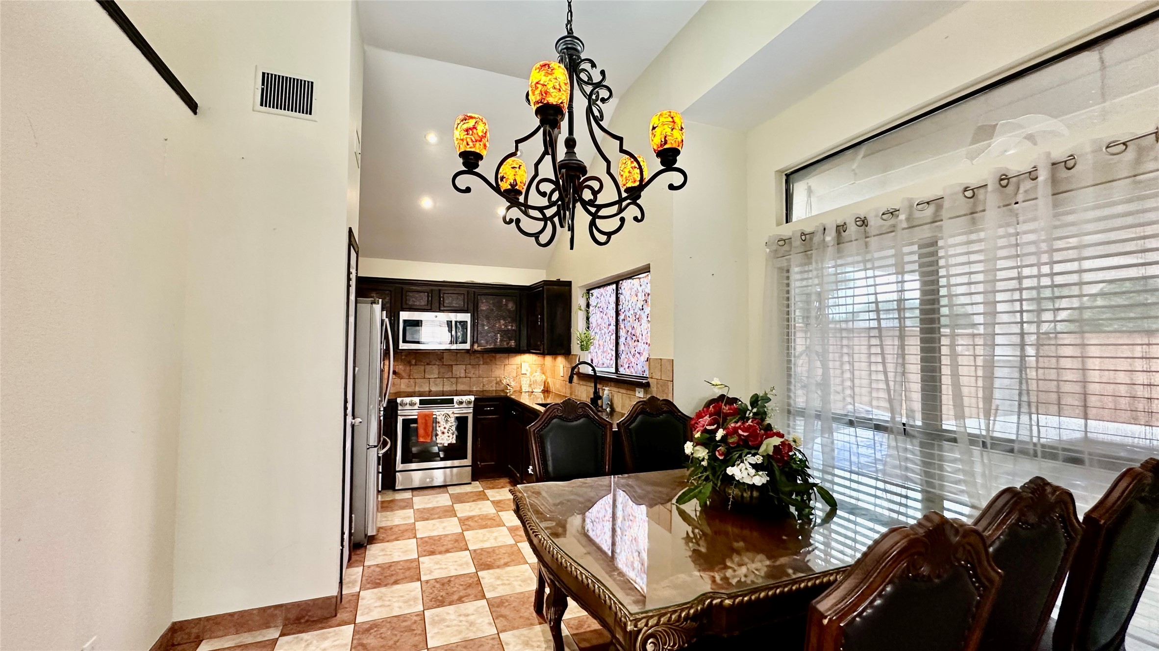 924 S Old Orchard Lane Lewisville TX 75067