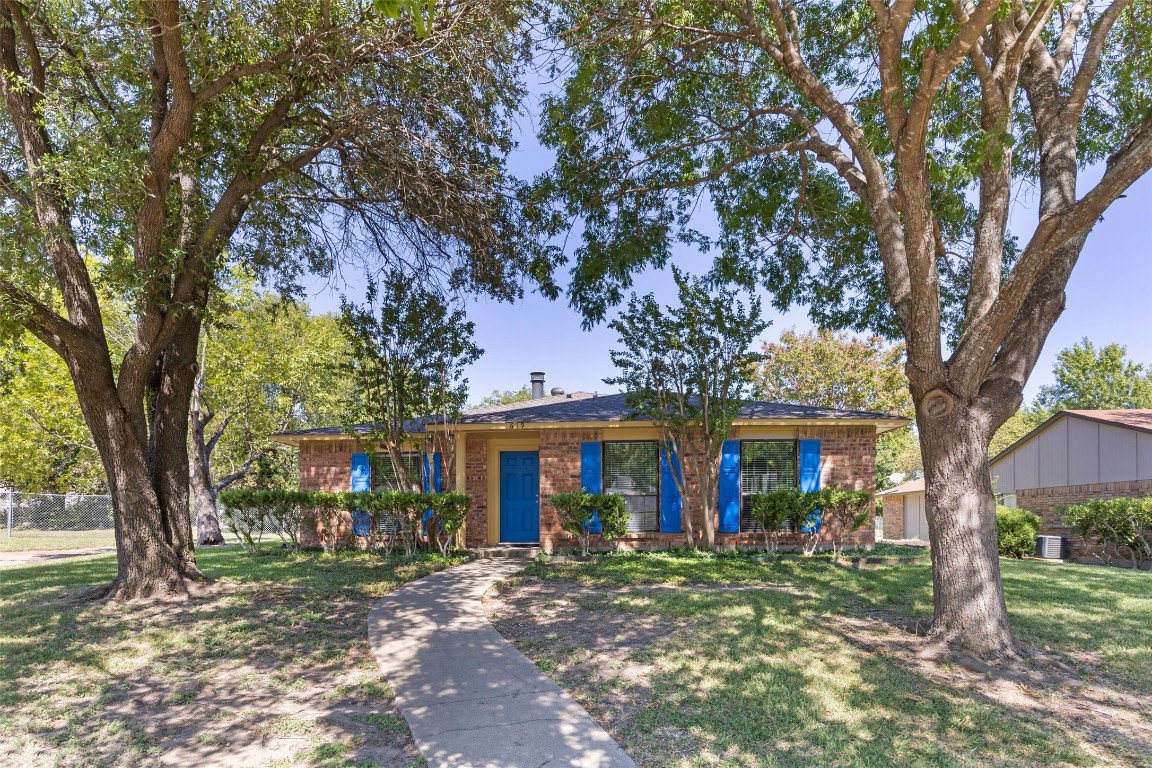 619 Tara Drive Desoto TX 75115