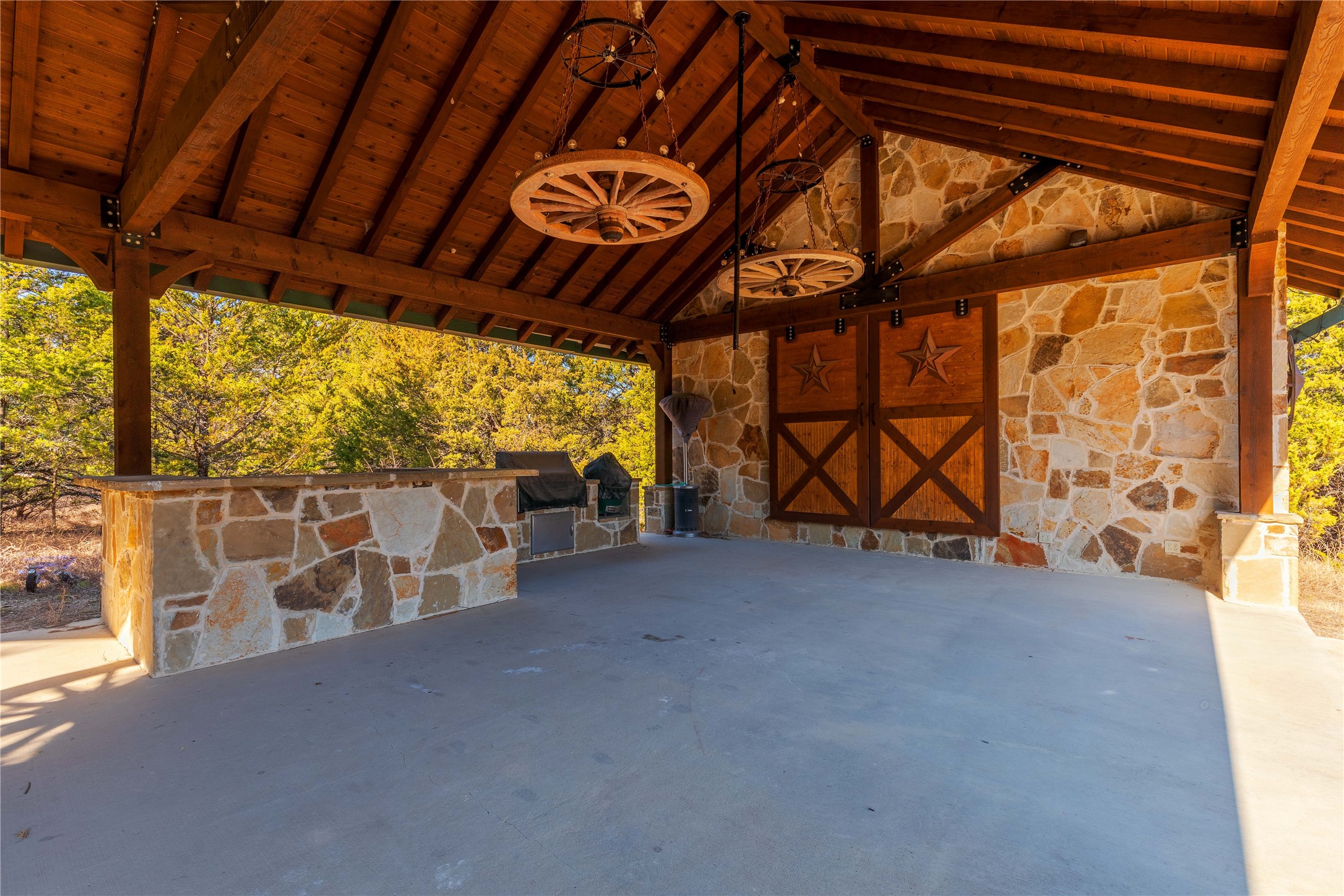 1221 County Road 3115 Bonham TX 75418