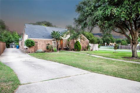 810 Highland Hills Lane Highland Village TX 75077
