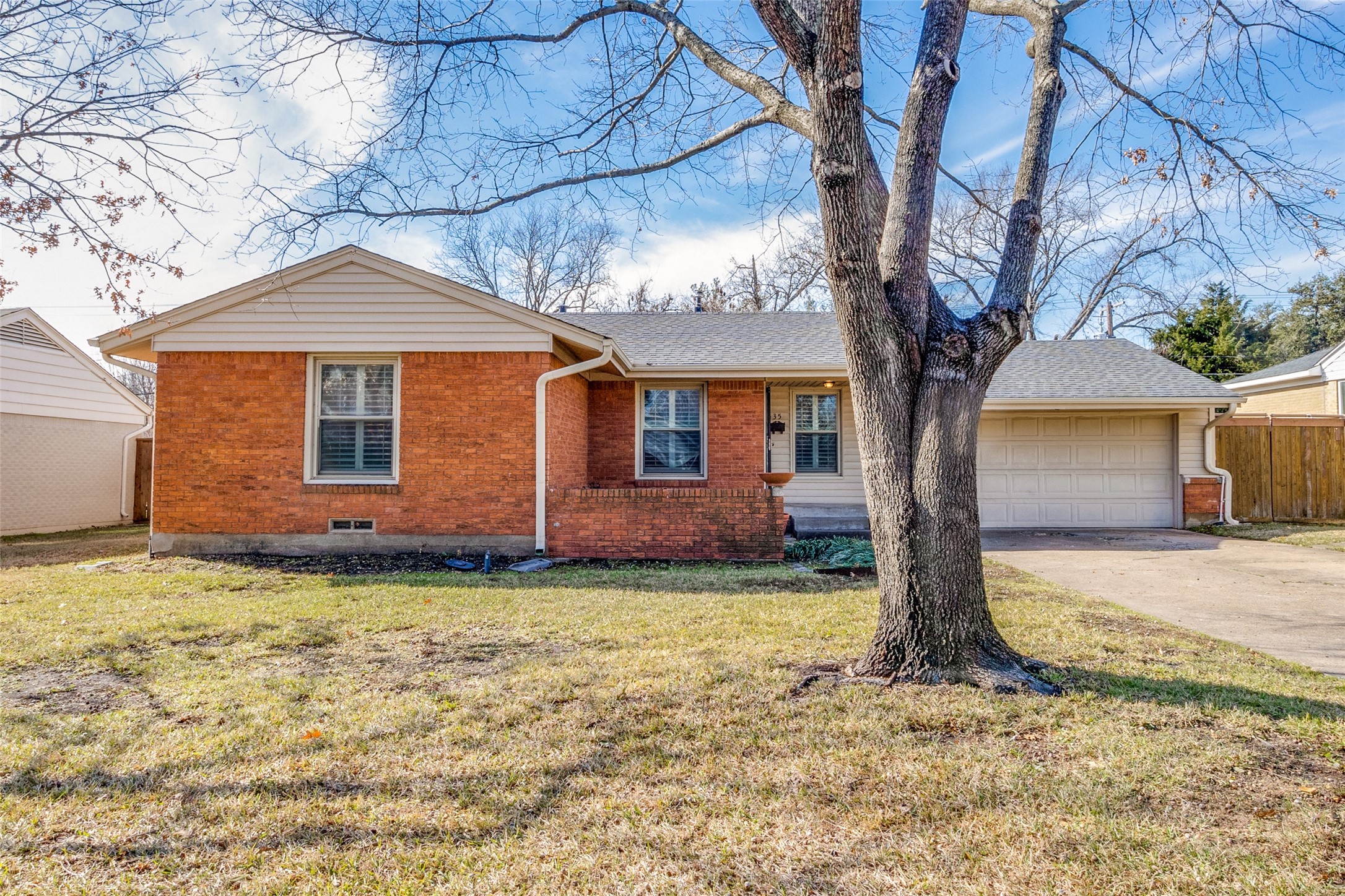 435 Parkhurst Drive Dallas TX 75218