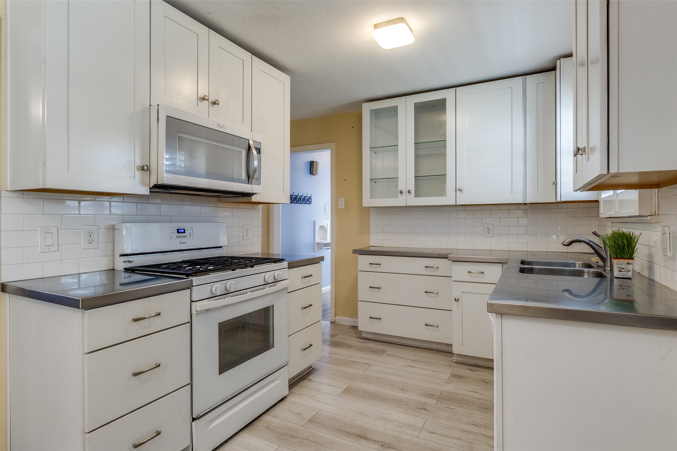 435 Parkhurst Drive Dallas TX 75218