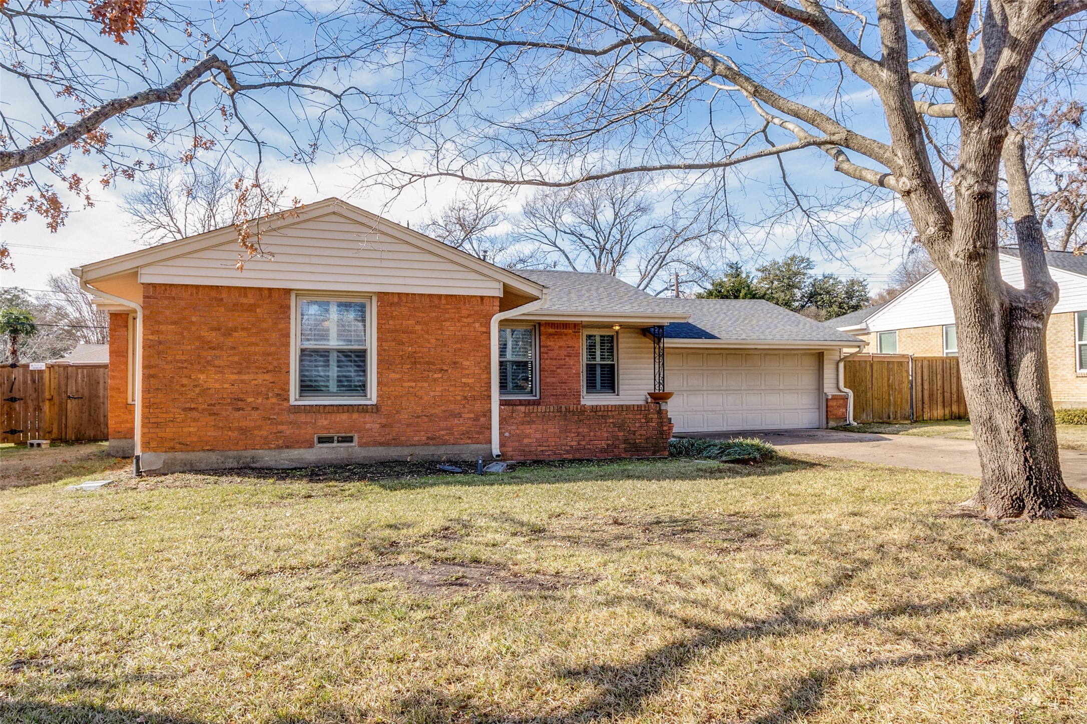 435 Parkhurst Drive Dallas TX 75218