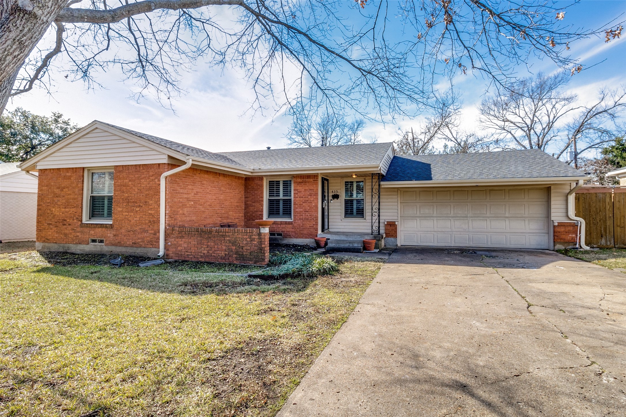 435 Parkhurst Drive Dallas TX 75218