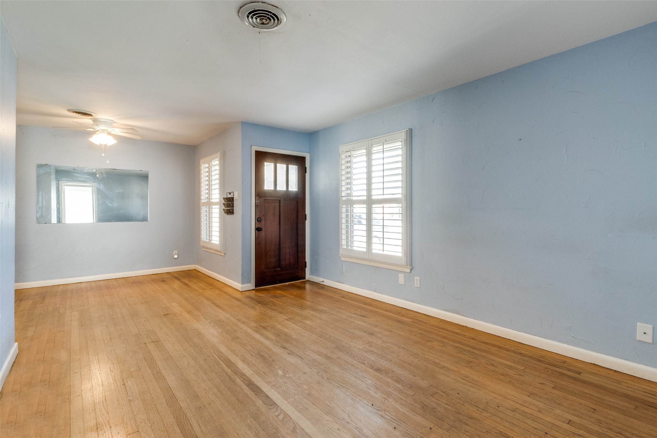 435 Parkhurst Drive Dallas TX 75218