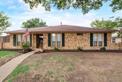 1821 Trowbridge Street Garland TX 75044