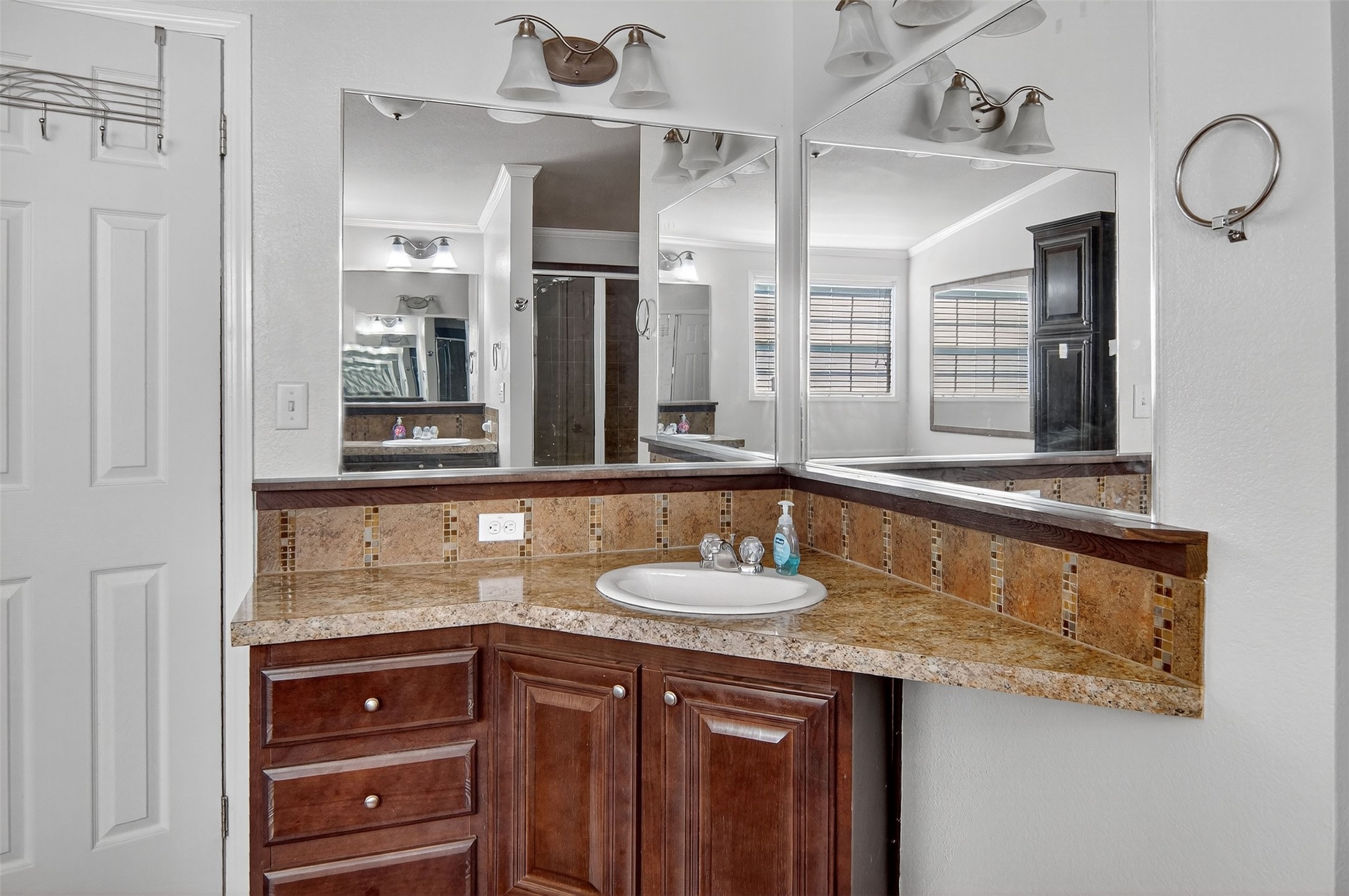 166 Quiten Lane Possum Kingdom Lake TX 76450