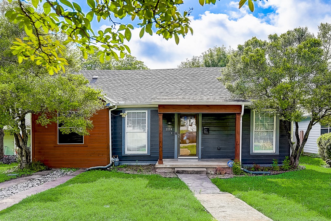 1114 Haines Avenue Dallas TX 75208