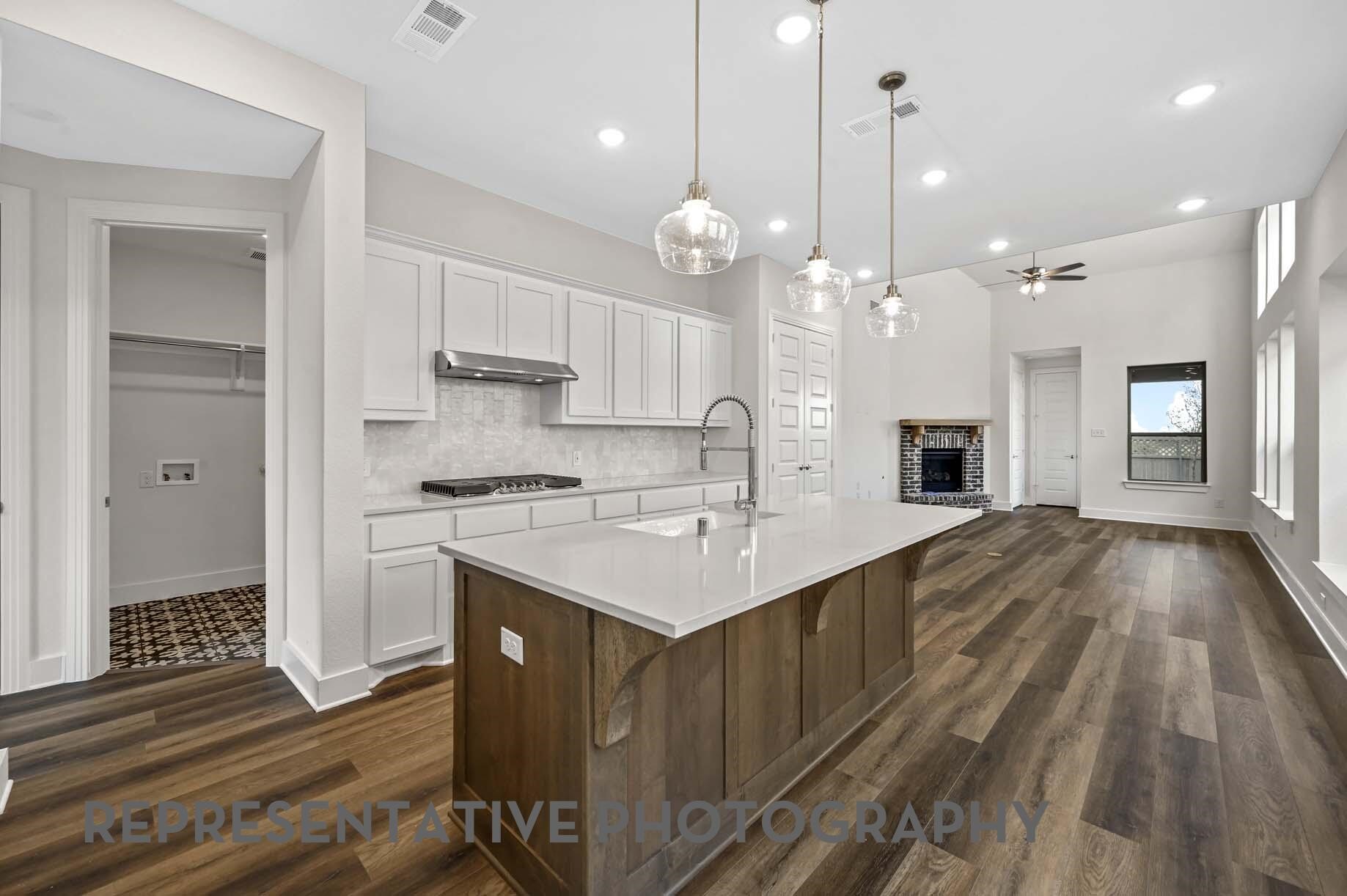 1653 Cornwall Avenue Fort Worth TX 76052
