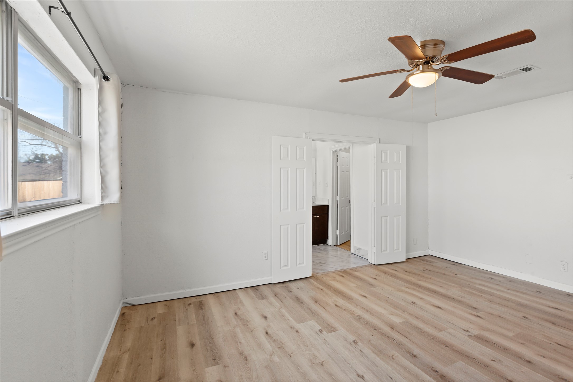 1012 E Dallas Street Mansfield TX 76063
