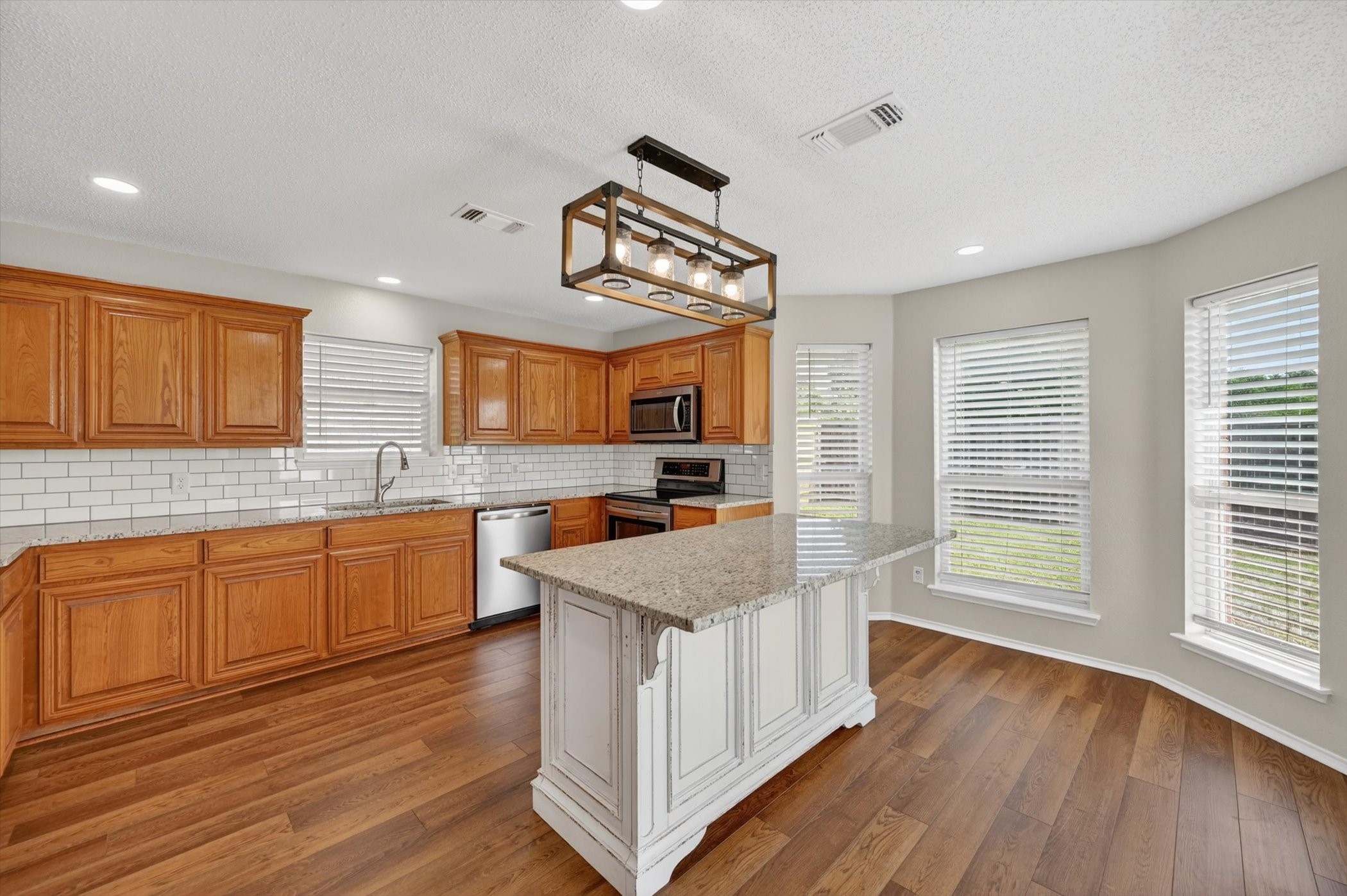 548 Marybeth Drive Burleson TX 76028