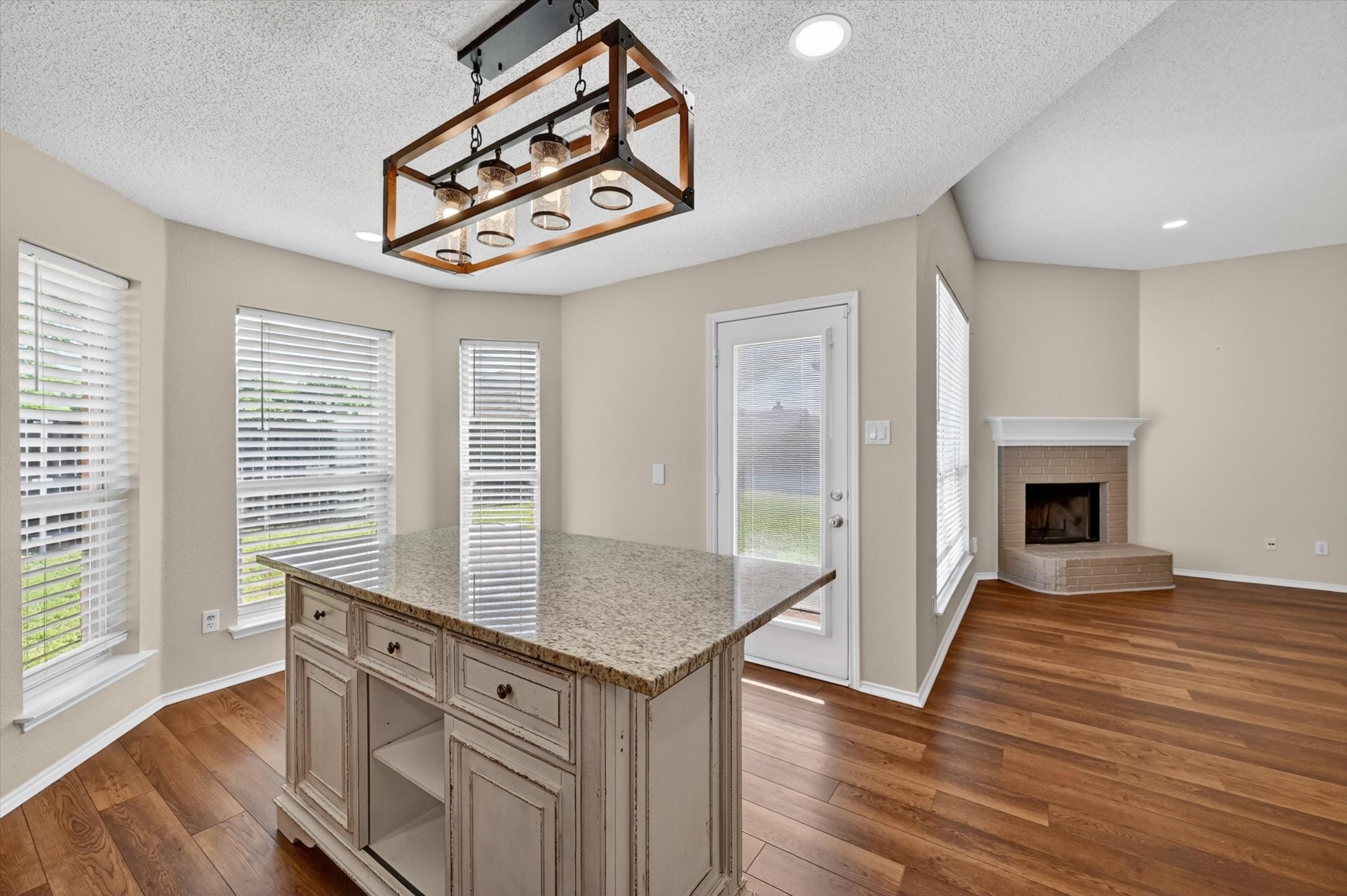 548 Marybeth Drive Burleson TX 76028
