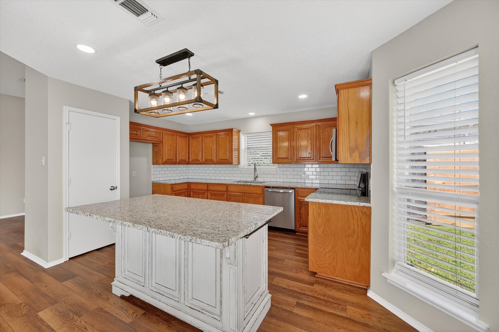 548 Marybeth Drive Burleson TX 76028