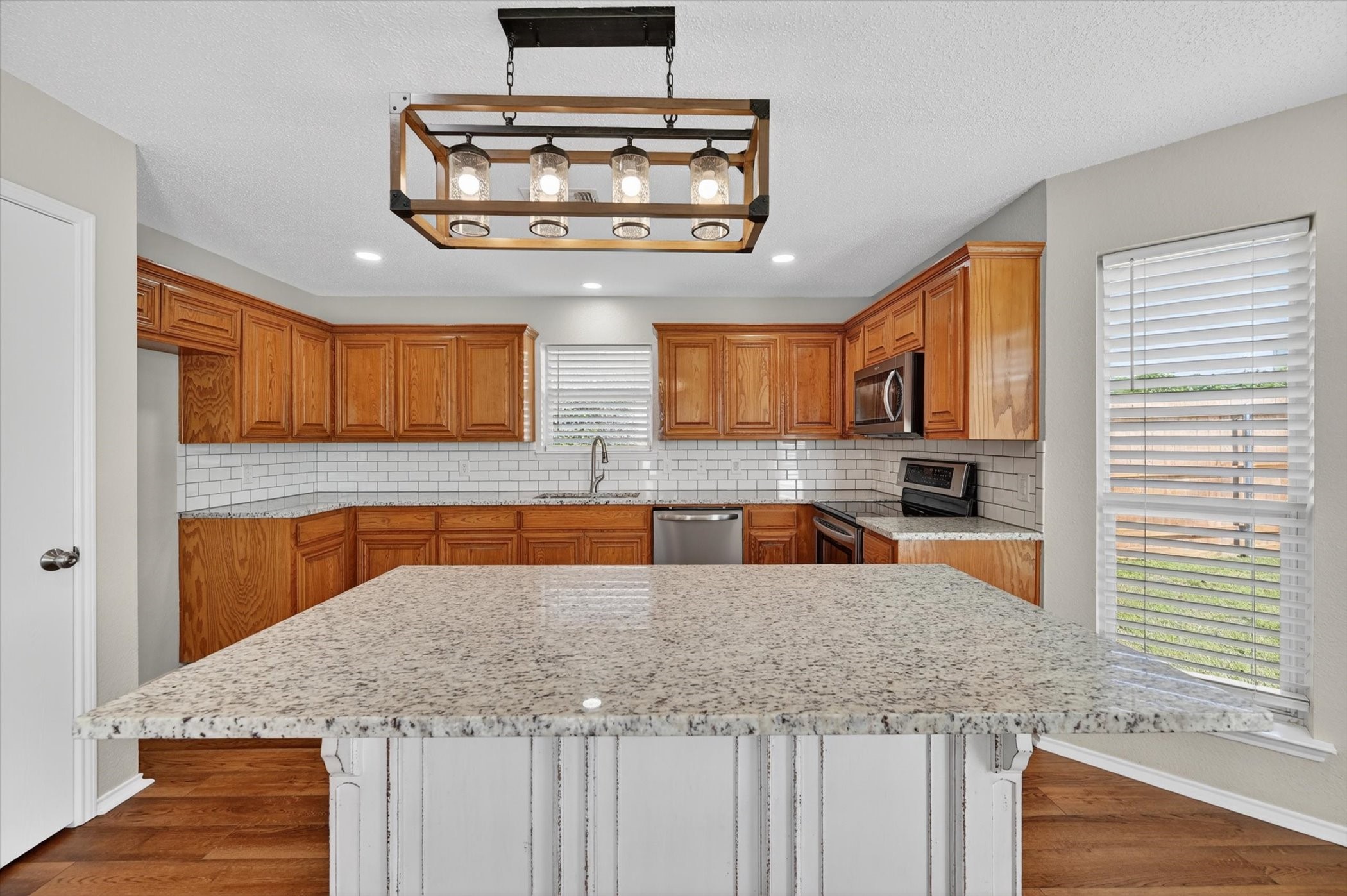 548 Marybeth Drive Burleson TX 76028