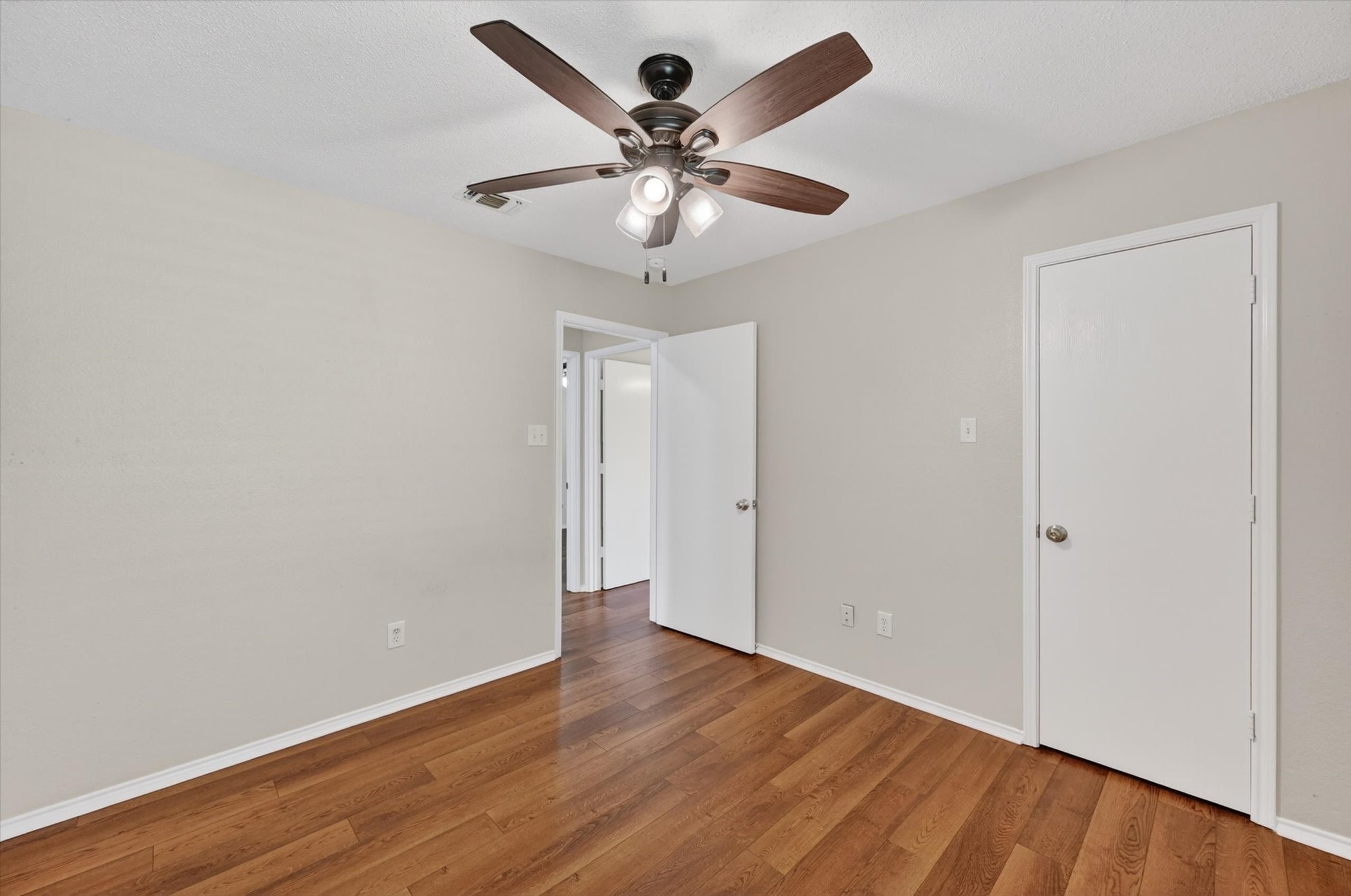548 Marybeth Drive Burleson TX 76028