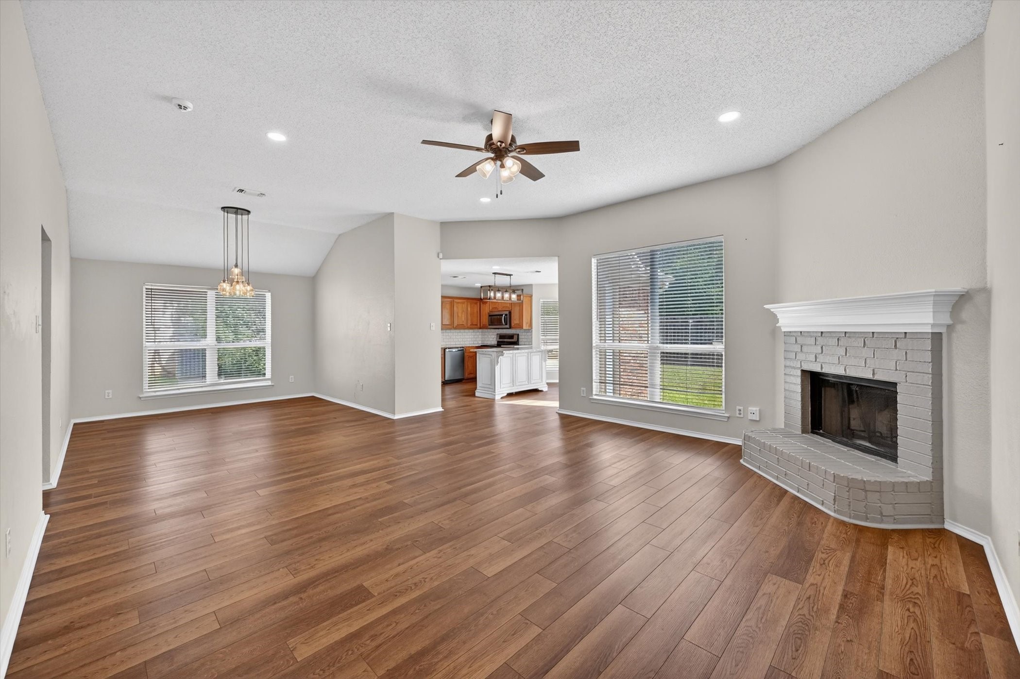 548 Marybeth Drive Burleson TX 76028