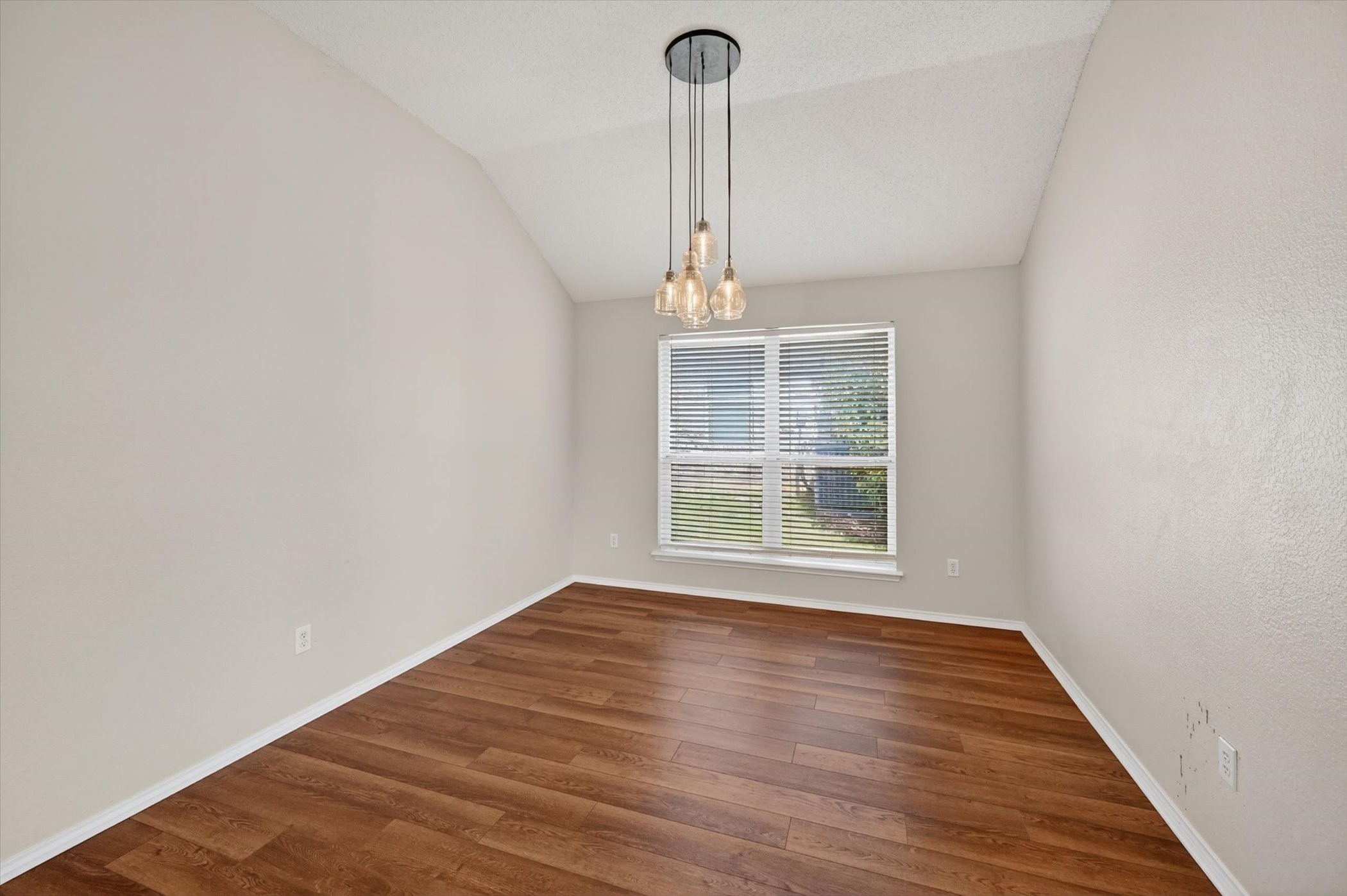 548 Marybeth Drive Burleson TX 76028