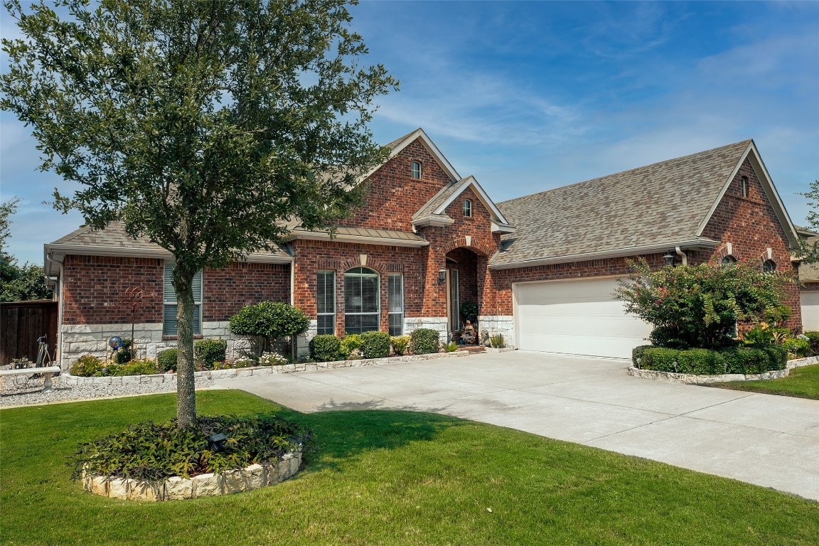 8006 Summerleaf Drive Arlington TX 76001