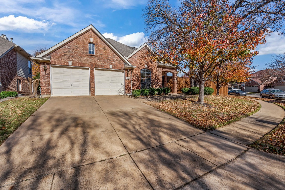 1605 Creekside Drive Corinth TX 76210
