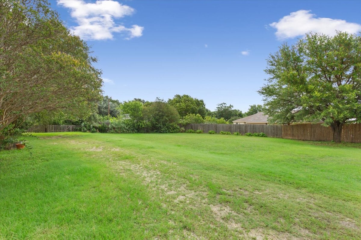 1084 Speegle Road Woodway TX 76712
