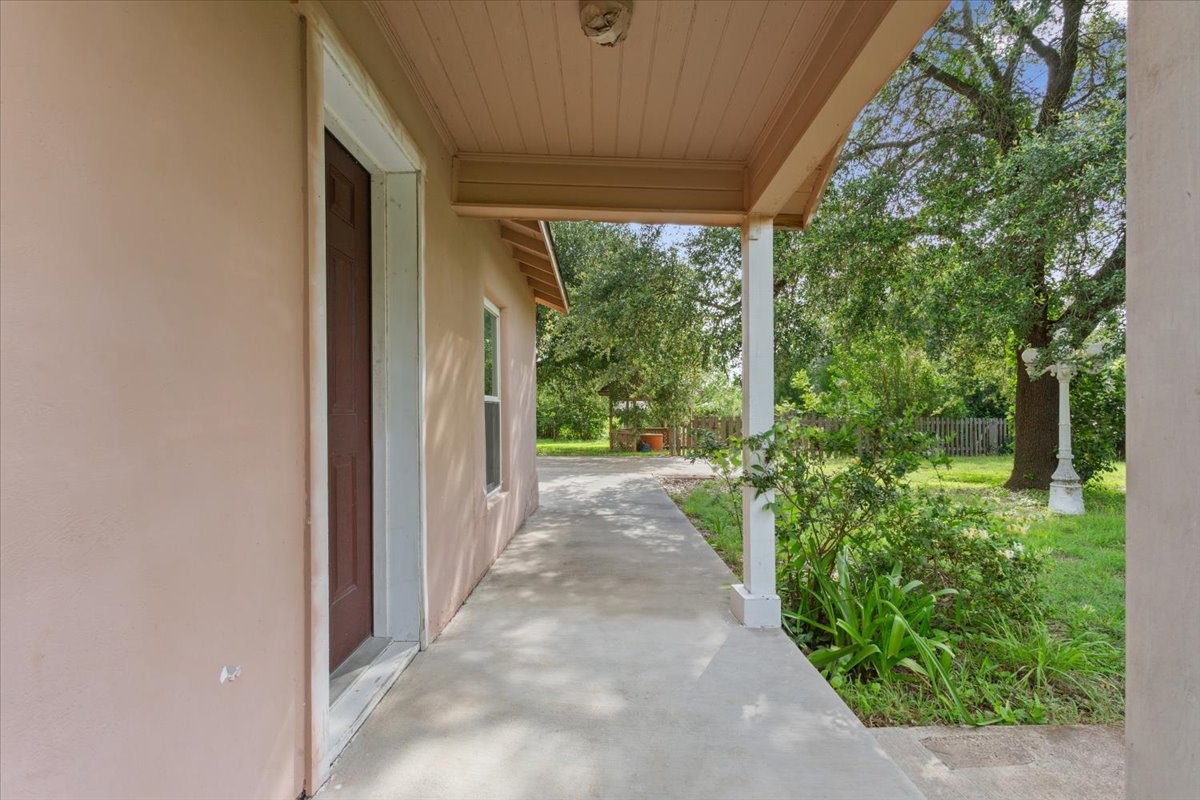 1084 Speegle Road Woodway TX 76712