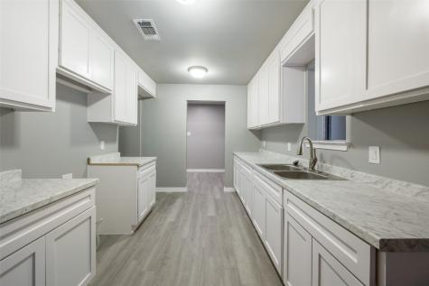 2105 Cottie Lane Arlington TX 76010