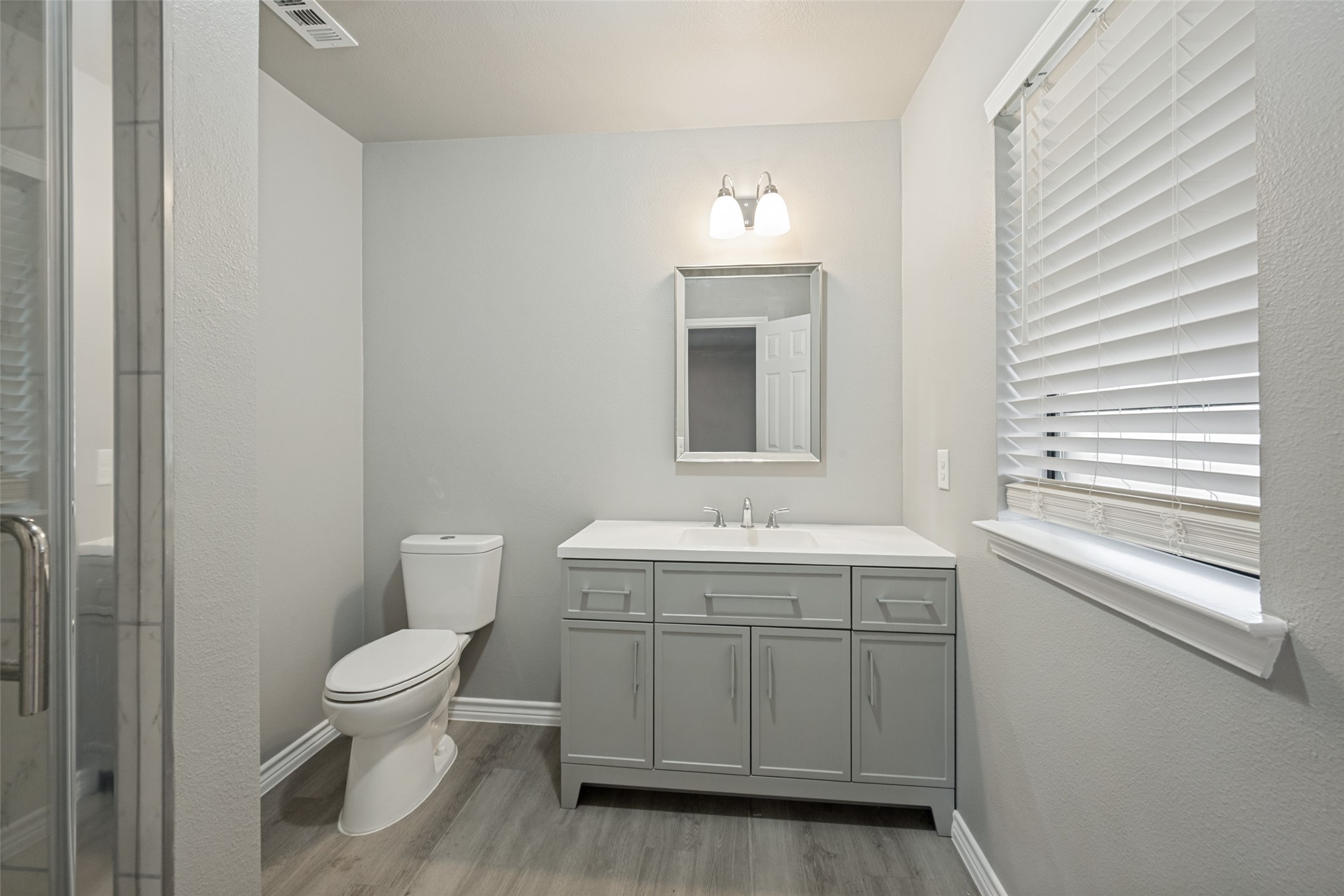 2105 Cottie Lane Arlington TX 76010