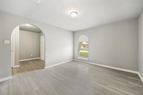 2105 Cottie Lane Arlington TX 76010