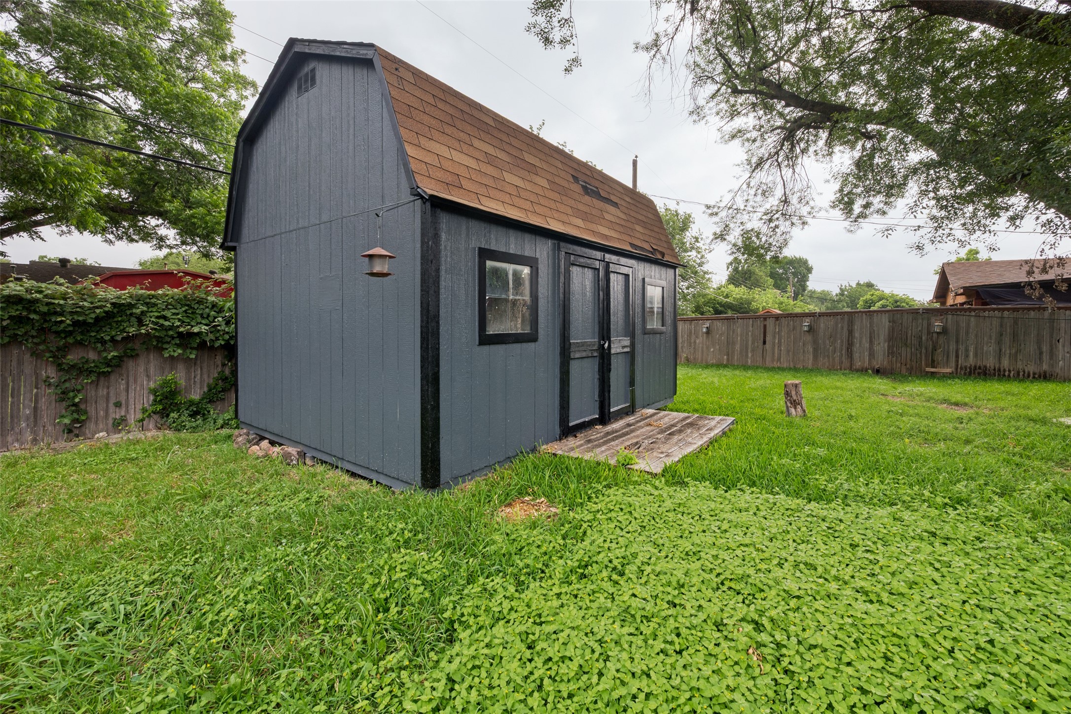 2105 Cottie Lane Arlington TX 76010