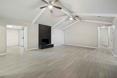2105 Cottie Lane Arlington TX 76010