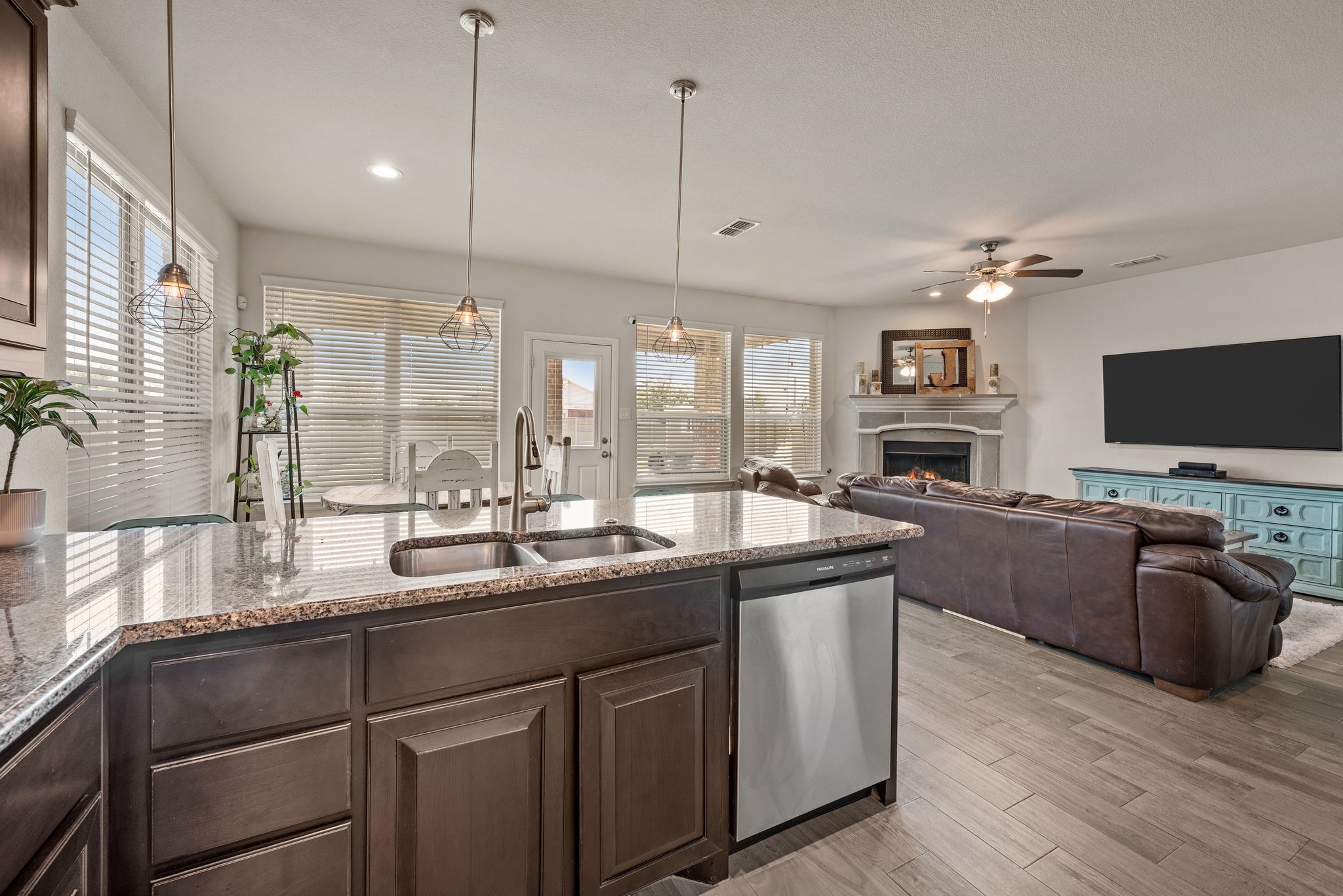 1608 Canary Lane Argyle TX 76226