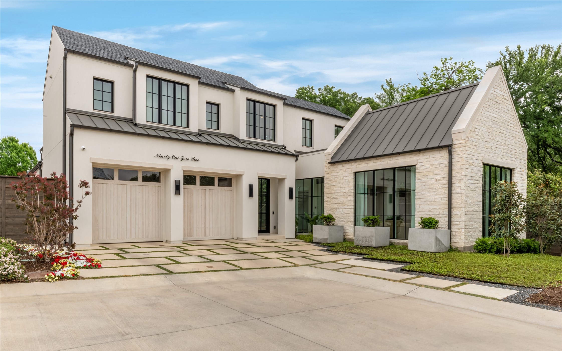 9102 Bluff Hollow Court Dallas TX 75220