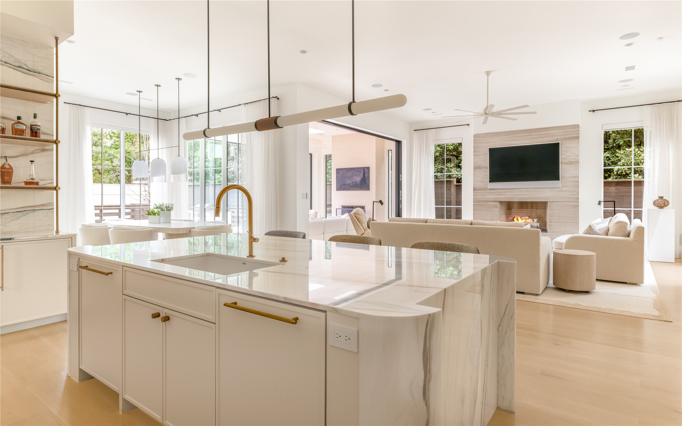 9102 Bluff Hollow Court Dallas TX 75220