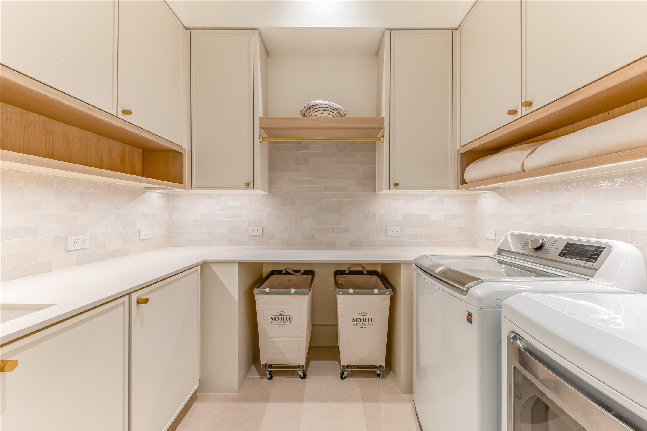 9102 Bluff Hollow Court Dallas TX 75220