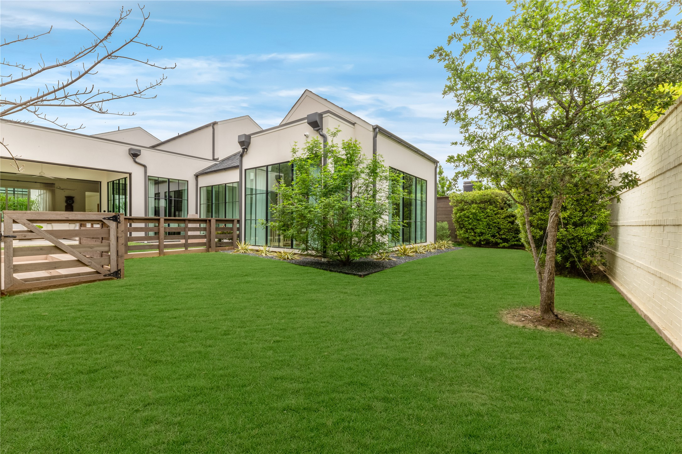 9102 Bluff Hollow Court Dallas TX 75220