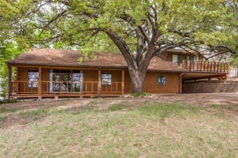 1114 Spur Trail Granbury TX 76049