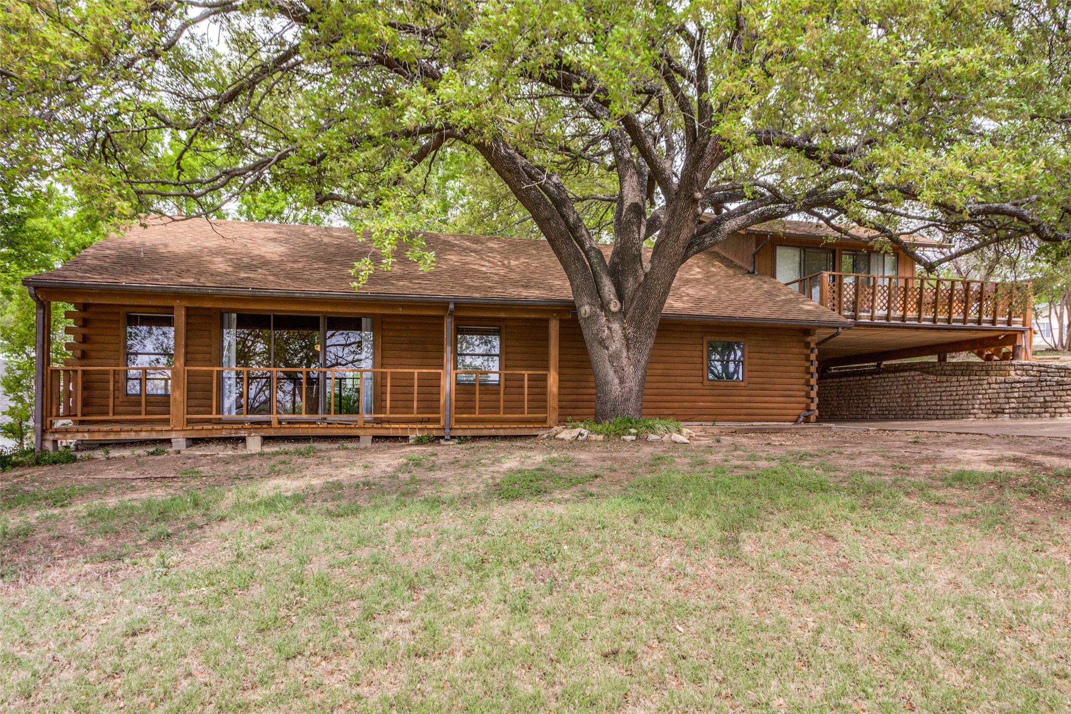 1114 Spur Trail Granbury TX 76049