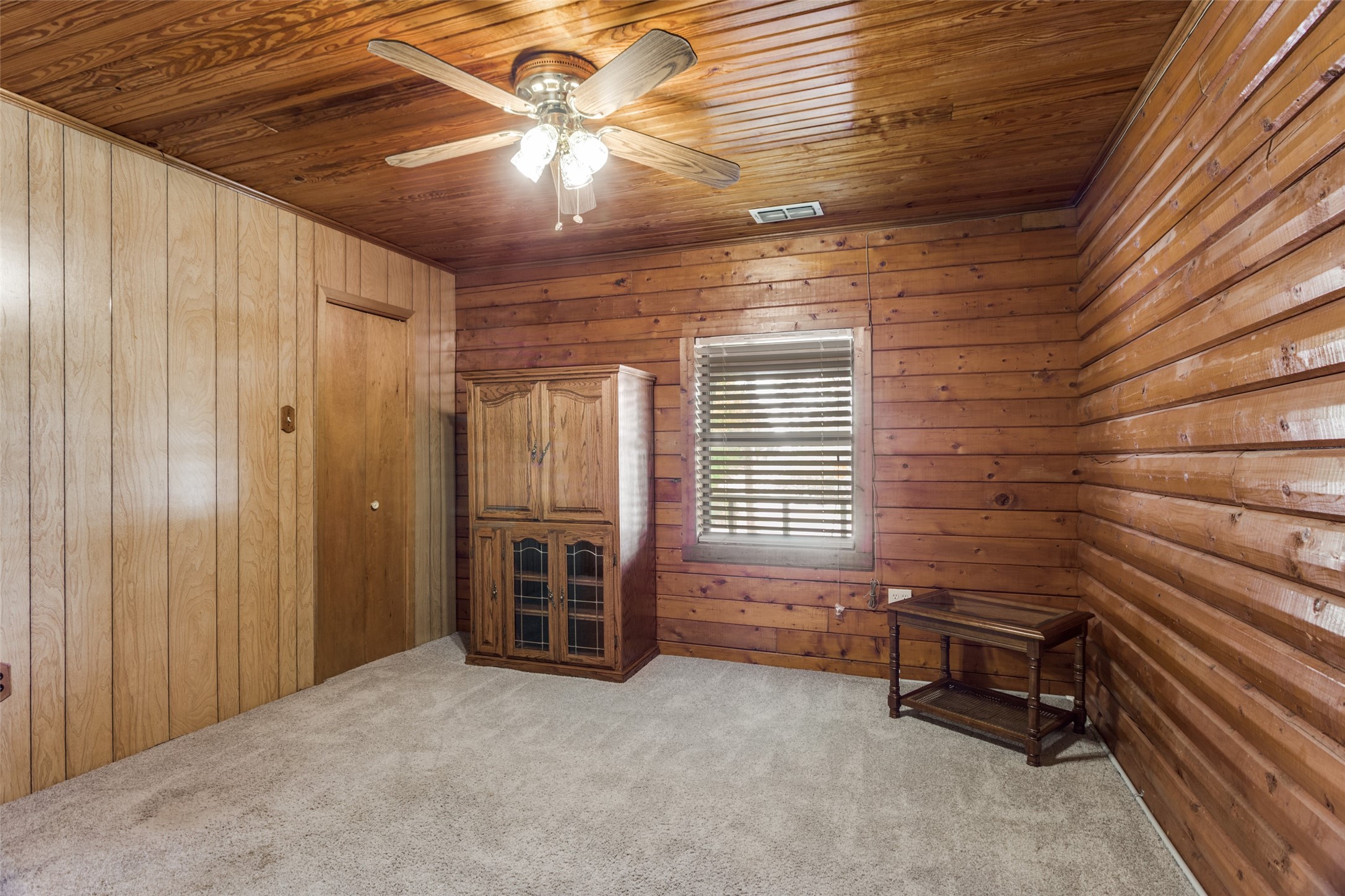 1114 Spur Trail Granbury TX 76049