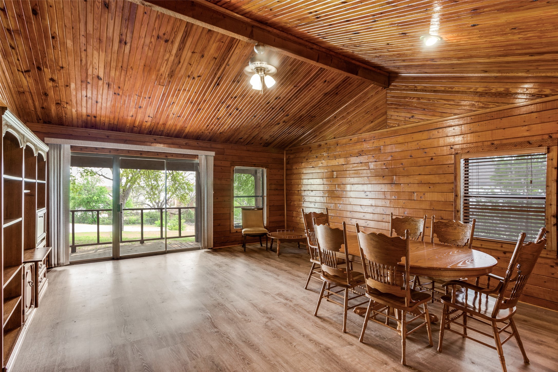1114 Spur Trail Granbury TX 76049
