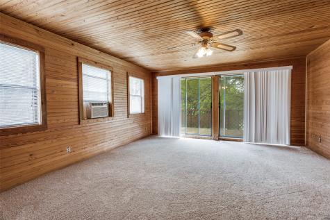 1114 Spur Trail Granbury TX 76049