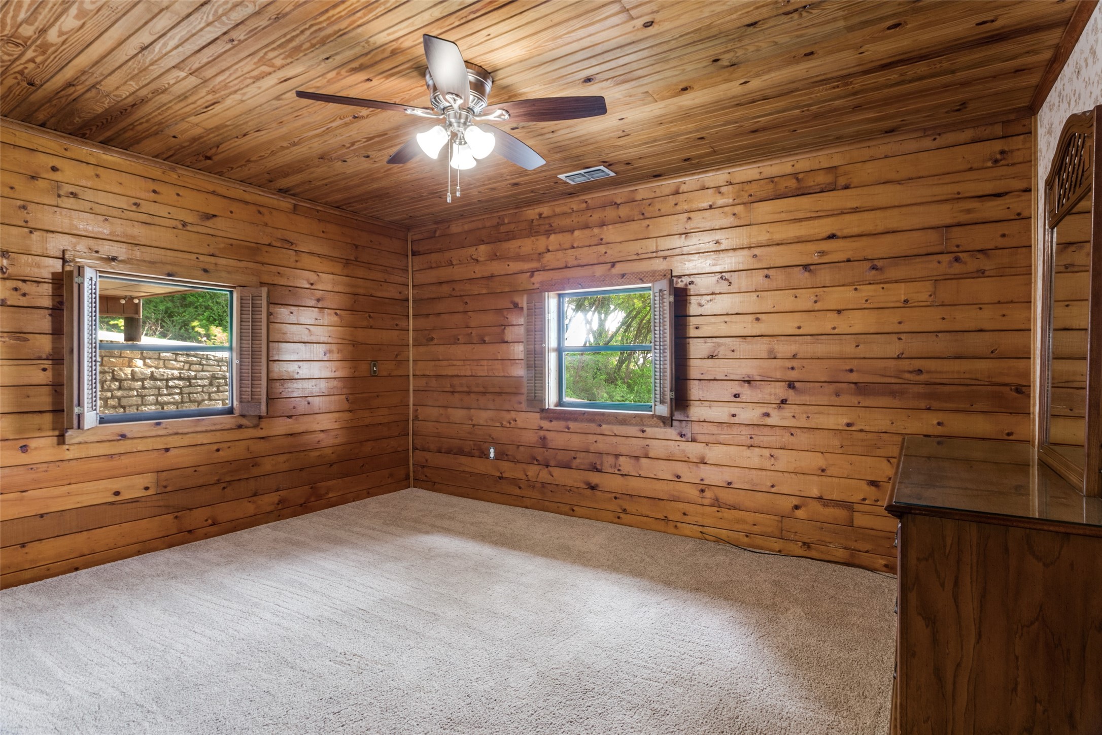 1114 Spur Trail Granbury TX 76049