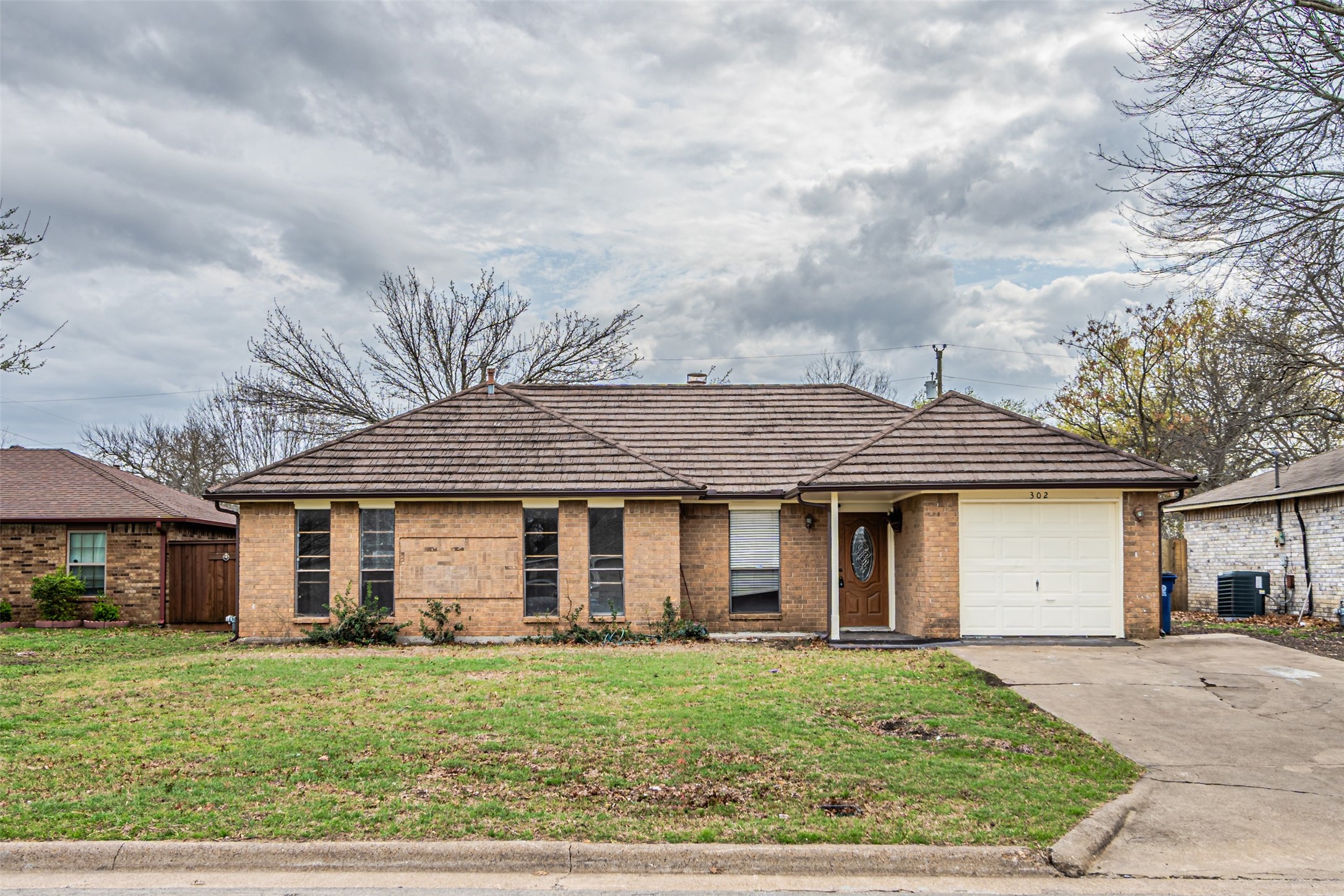302 West Court Glenn Heights TX 75154